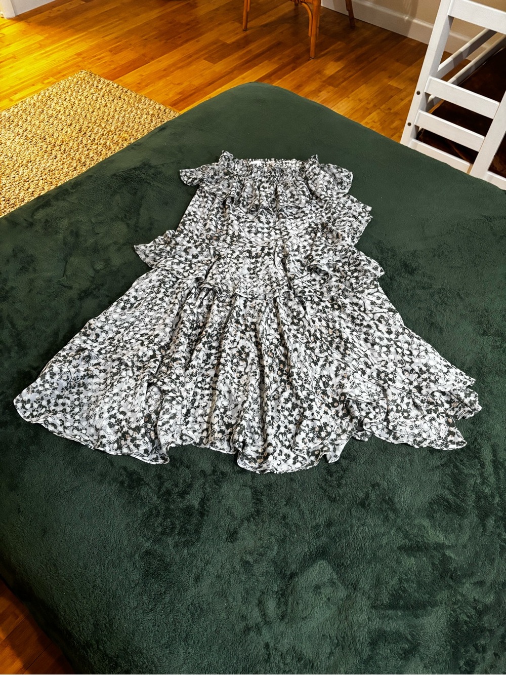 Misa Lucia Small Floral maxi skirt with slit - rare pattern - Picture 2 of 5